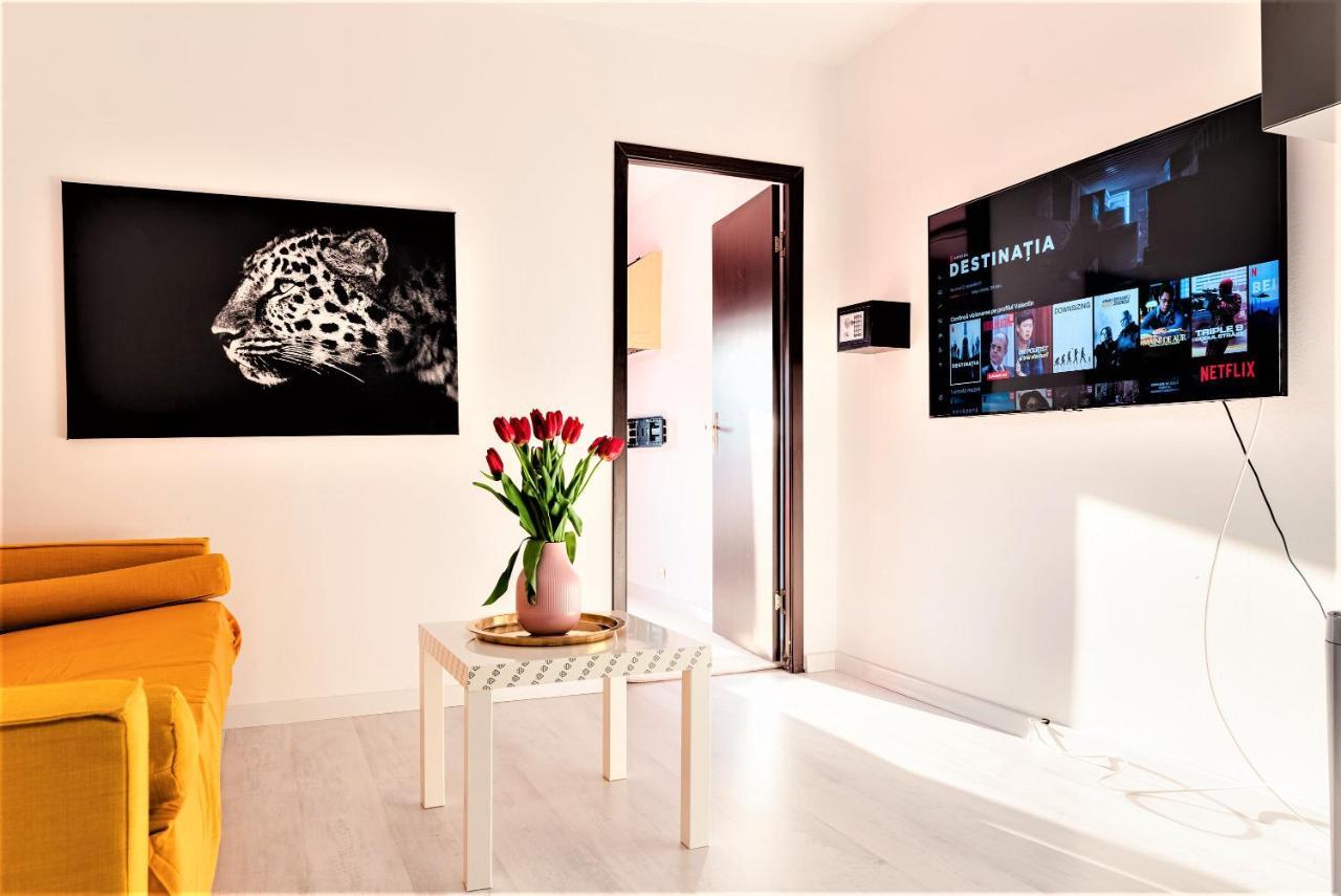 Parliament Marriott Unirii Square 5 Bedrooms Luxury Apartment Old Town Бухарест Екстер'єр фото