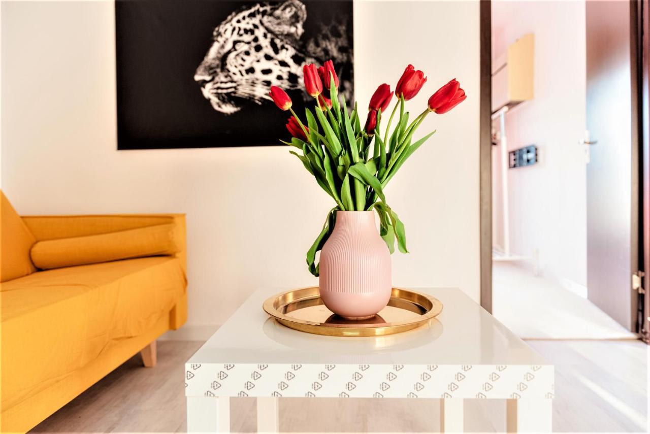Parliament Marriott Unirii Square 5 Bedrooms Luxury Apartment Old Town Бухарест Екстер'єр фото